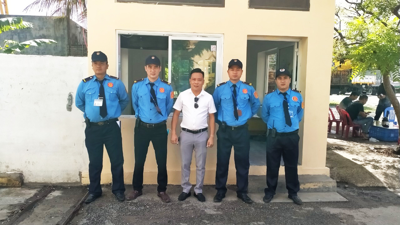 Dịch vụ bảo vệ cá nhân chuyên nghiệp<div class='yasr-stars-title yasr-rater-stars-vv'
id='yasr-visitor-votes-readonly-rater-53fc6aeb91222'
data-rating='5'
data-rater-starsize='16'
data-rater-postid='886'
data-rater-readonly='true'
data-readonly-attribute='true'
></div><span class='yasr-stars-title-average'>5 (1)</span>